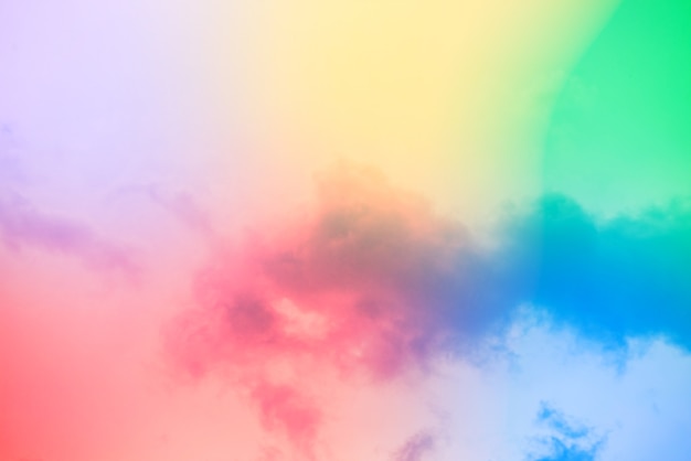 Niesamowite, piękne niebo sztuki z kolorowymi chmurami