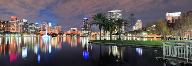 Bezpłatne zdjęcie nocna panorama orlando