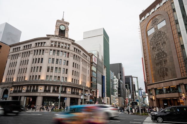 Bezpłatne zdjęcie nowoczesne tło ulicy w tokio