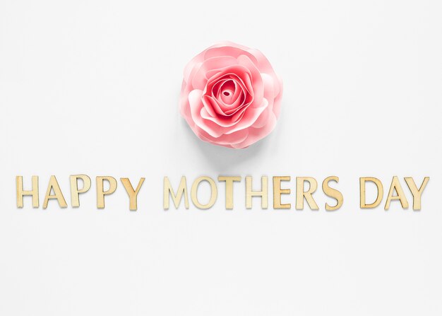 Obchody Dnia Matki z płaskim leżeniem kwiatów