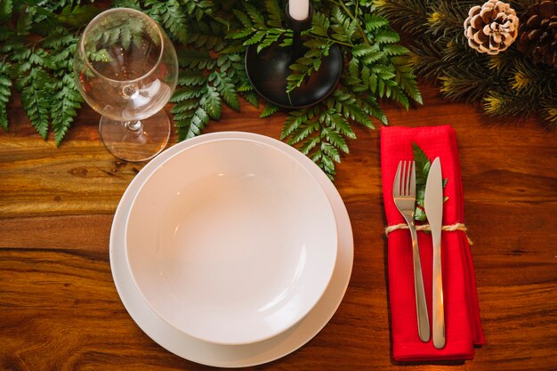 Odgórny widok dekoracja dla boże narodzenie gościa restauracji