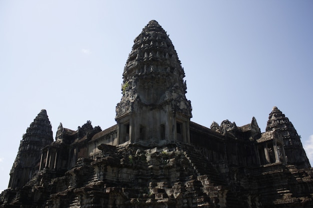 Bezpłatne zdjęcie pałace anckor, siem reap, camboda. piękny raj.