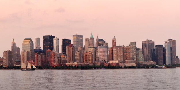 Panoramę centrum Nowego Jorku na Manhattanie