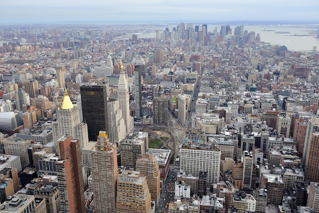 Panoramę centrum Nowego Jorku na Manhattanie