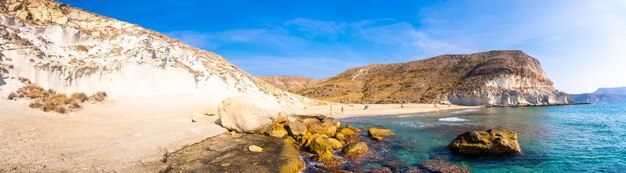 Panoramiczne ujęcie parku przyrody Cabo de Gata-Nijar w Andaluzji, Hiszpania