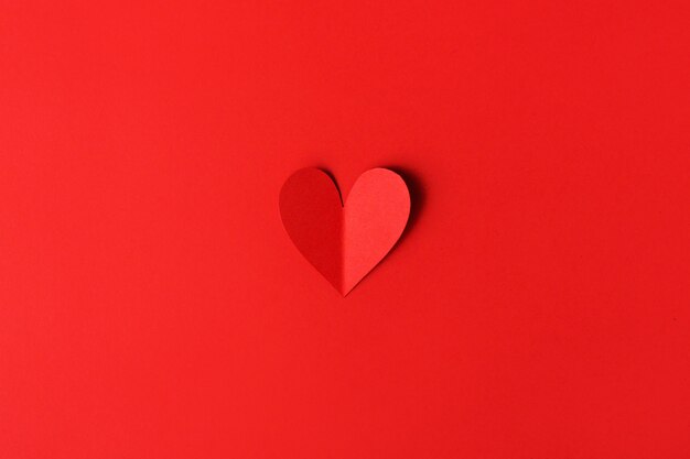 Papierowe Walentynki serca na czerwono