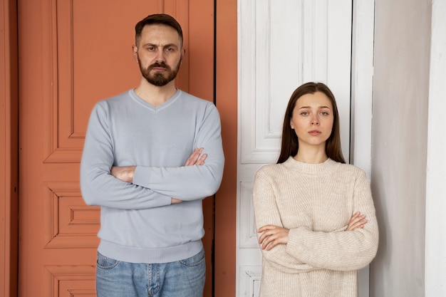 Bezpłatne zdjęcie para ma problemy z komunikacją