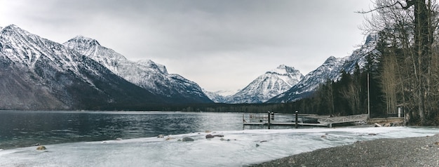 Bezpłatne zdjęcie park narodowy glacier, montana