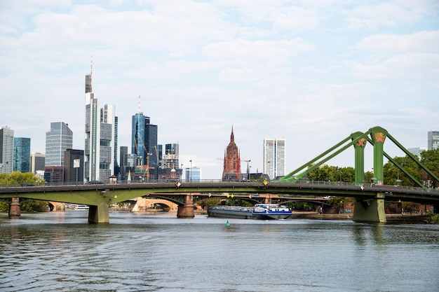 Pejzaż centrum Frankfurtu w Niemczech