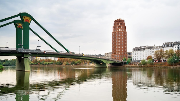 Bezpłatne zdjęcie pejzaż centrum frankfurtu w niemczech