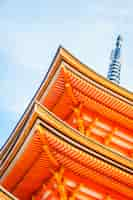 Bezpłatne zdjęcie piękna architektura w kiyomizu-dera temple kioto, japonia