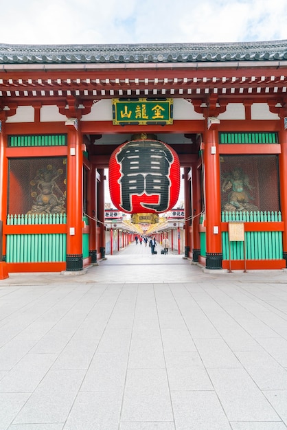 Bezpłatne zdjęcie piękna architektura w świątyni sensoji wokół asakusa w japonii