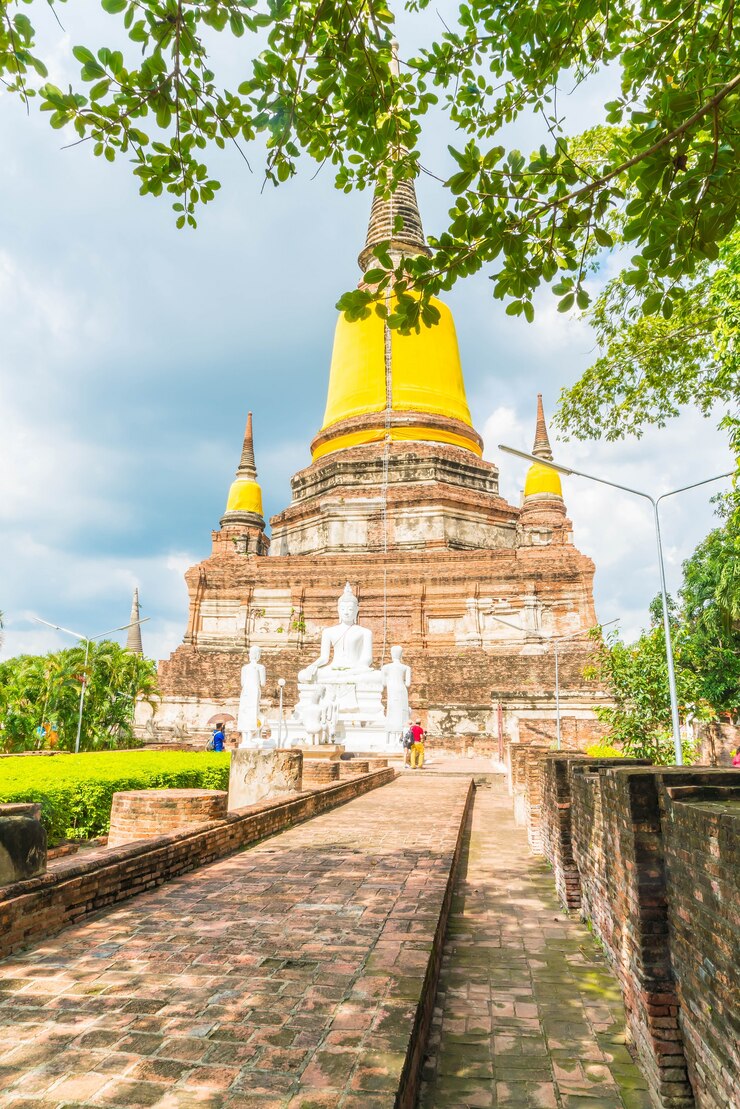Bezpłatny plik Zdjęcie piękna architektura zabytkowej ayutthaya w tajlandii