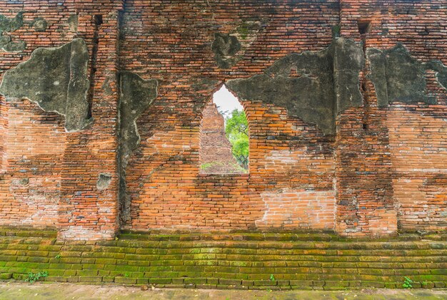 Piękna architektura zabytkowej Ayutthaya w Tajlandii