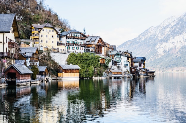 Piękna Wioska Hallstatt W Regionie Salzkammergut, Austria