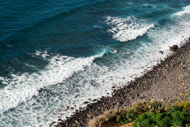 Piękne błękitne fale oceanu