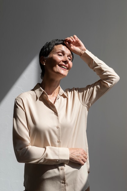 Piękny portret kobiety w średnim wieku