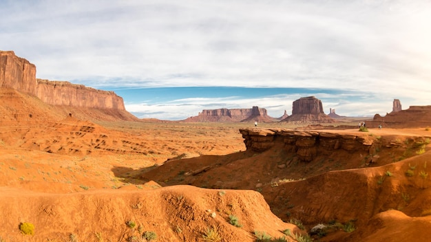 Bezpłatne zdjęcie piękny widok na dolinę oljato-monument valley w arizonie, usa