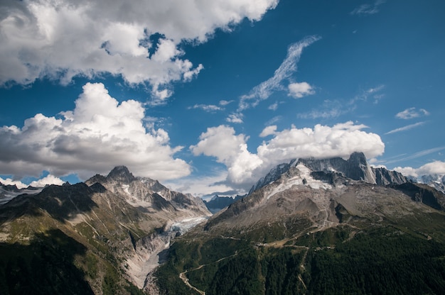 Piękny widok na lodowiec Argentiere, Aiguille Verte i Aiguille du Chardonnet