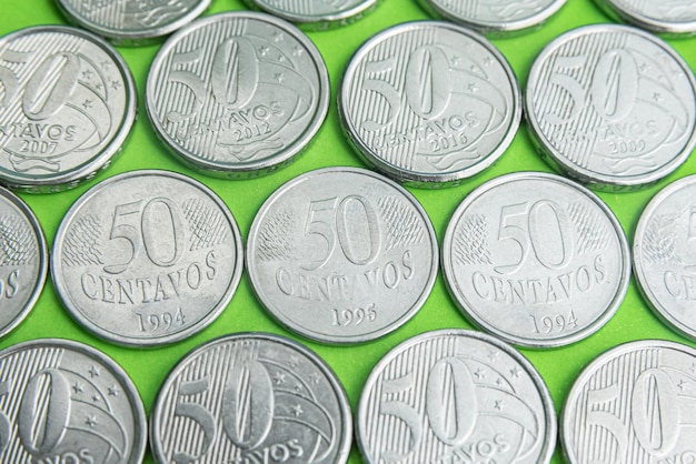 Bezpłatne zdjęcie pieniądze - monety brazylijskie - 50 centavos