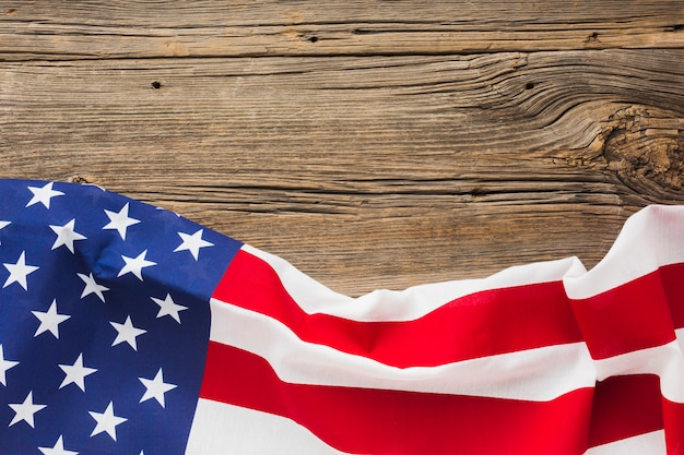 Płaskie ukształtowanie flagi amerykańskiej na drewno z miejsca kopiowania