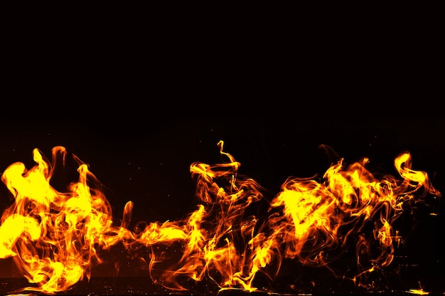 Płonący ogień