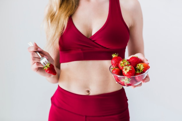 Bezpłatne zdjęcie pojęcie diety z kobieta sport i zdrowe jedzenie