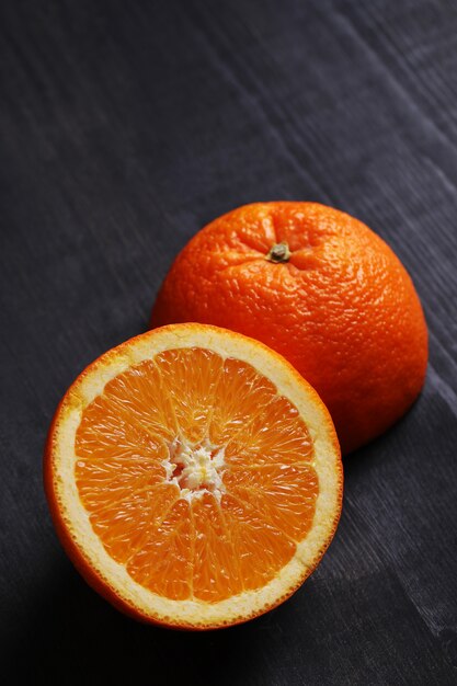 Bezpłatne zdjęcie pomarańczowe połówki