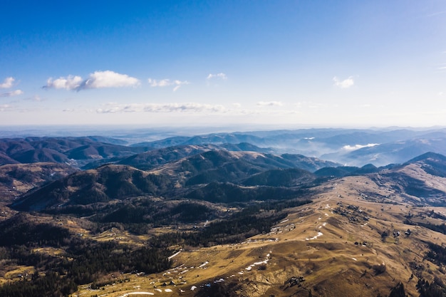 Poranek w górach. Karpaty, Ukraina, Europa Świat piękna