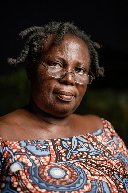 Portret afrykańskiej starszej kobiety