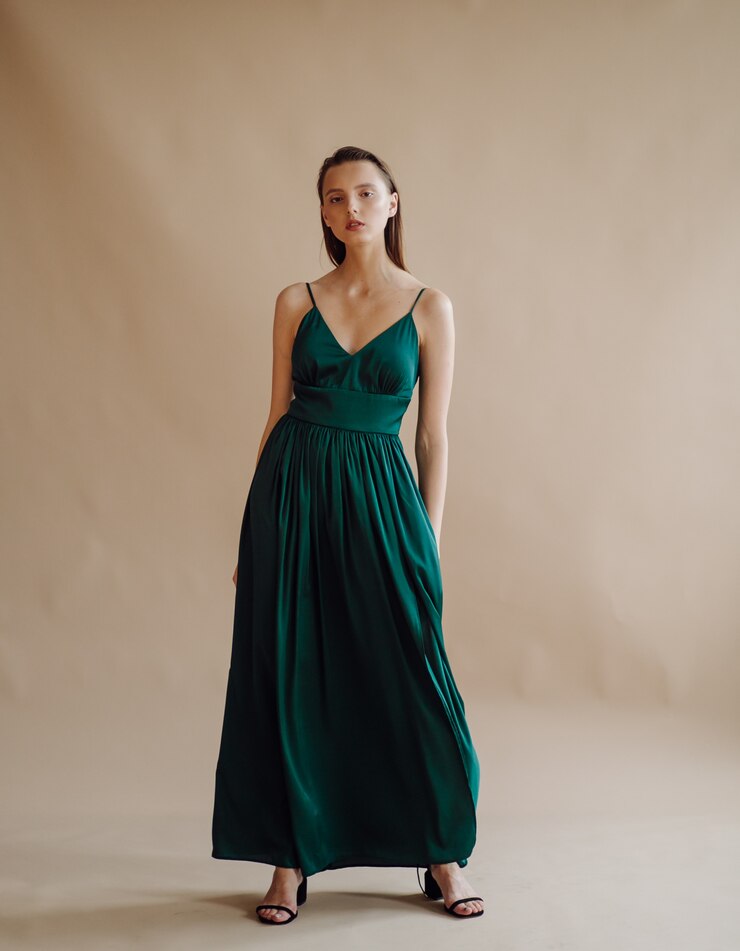 Bezpłatny plik Zdjęcie portret młodej, eleganckiej kobiety