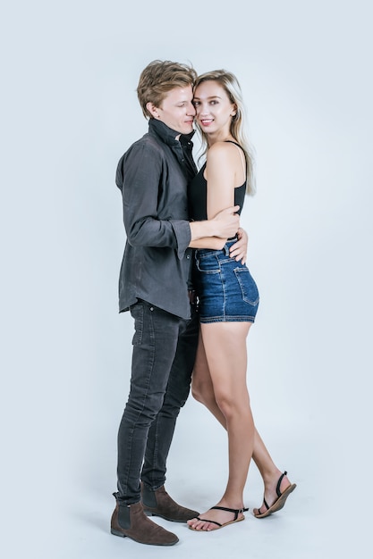 Portret szczęśliwa potomstwo pary miłość wpólnie