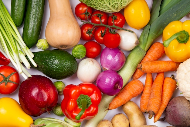 Bezpłatne zdjęcie powyżej widok zdrowej aranżacji warzyw