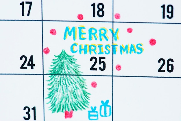 Bezpłatne zdjęcie przypomnienie o świątecznym kalendarzu wakacyjnym