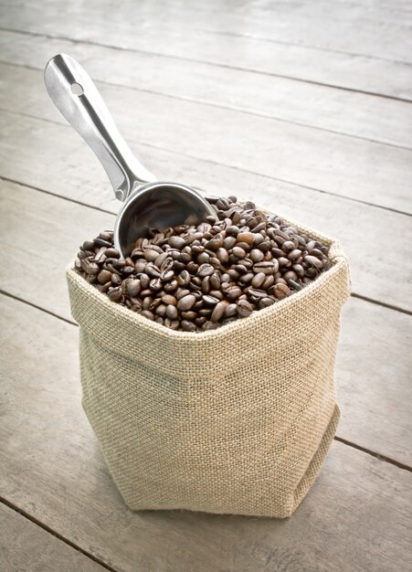 przyprawy nasiona przyprawy ciemno kofeiny