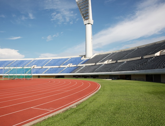 Pusty stadion w ciągu dnia