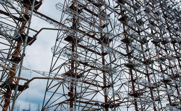 Radziecki radar DUGA 3 w pobliżu miasta duchów Czarnobyla na Ukrainie