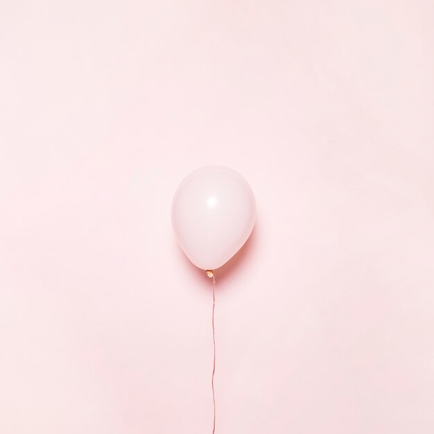 Różowy balon