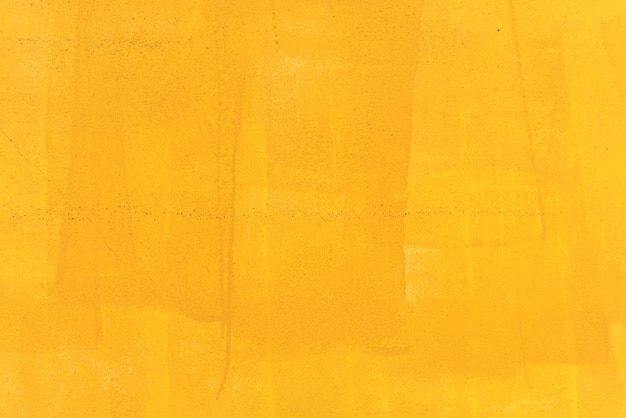 Ściana pomalowana na żółto