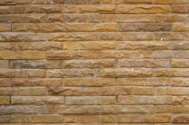 Ściana z nieregularnych bloków