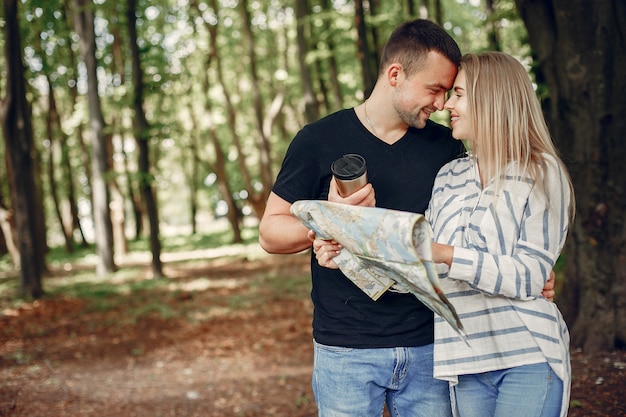 Śliczna Para Wyobraża Sobie Wakacje