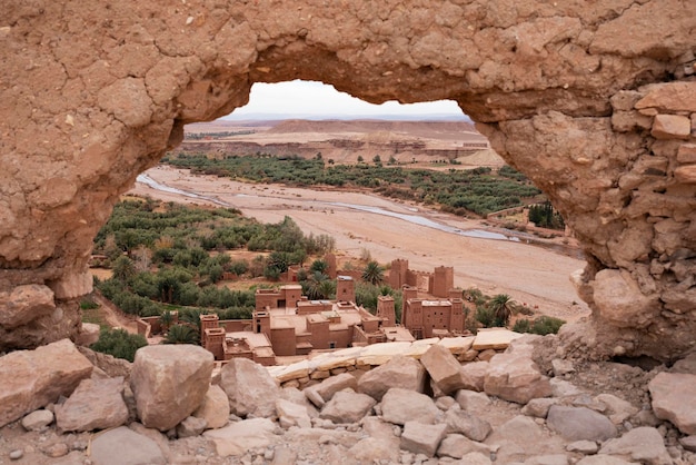 Bezpłatne zdjęcie słynna wioska ait ben haddou