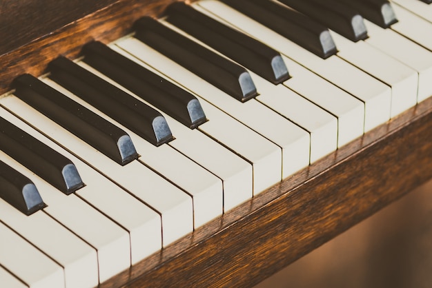 Stare zabytkowe klawisze fortepianu