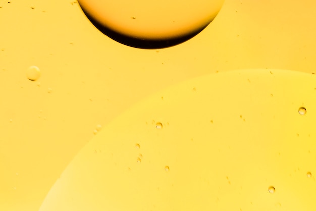 Bezpłatne zdjęcie streszczenie zarys księżyca na żółto