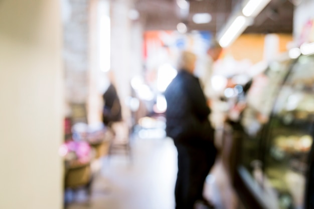 Bezpłatne zdjęcie supermarket z niewyraźne efekt