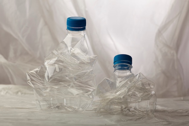 Bezpłatne zdjęcie szczegół plastikowe butelki dla przetwarzać.