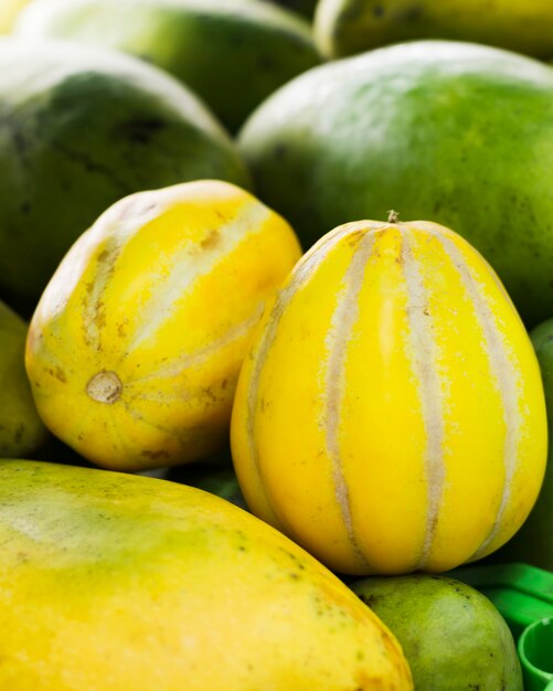 Szczegółowy wybór egzotycznych owoców guawy
