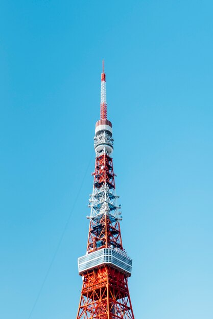 szczyt wieży w Tokio