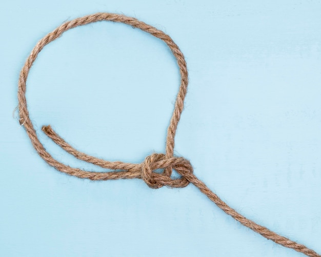Sznurek mocny beżowy sznurek prosty węzeł