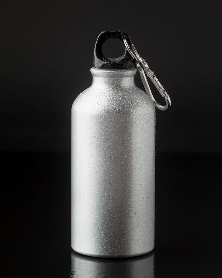 Bezpłatny plik Zdjęcie thermos do wycieczek przygodowych